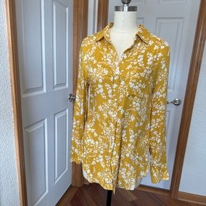 Banana Republic long sleeve Floral Shirt